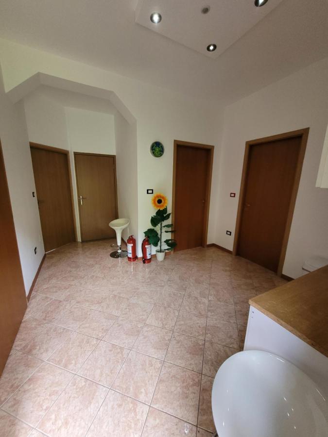 Orşova Casa Patryk酒店 外观 照片